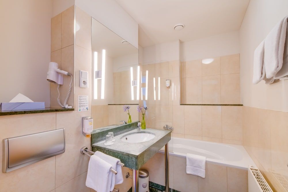 Come Inn Berlin Kurfürstendamm Standard Double Room 6