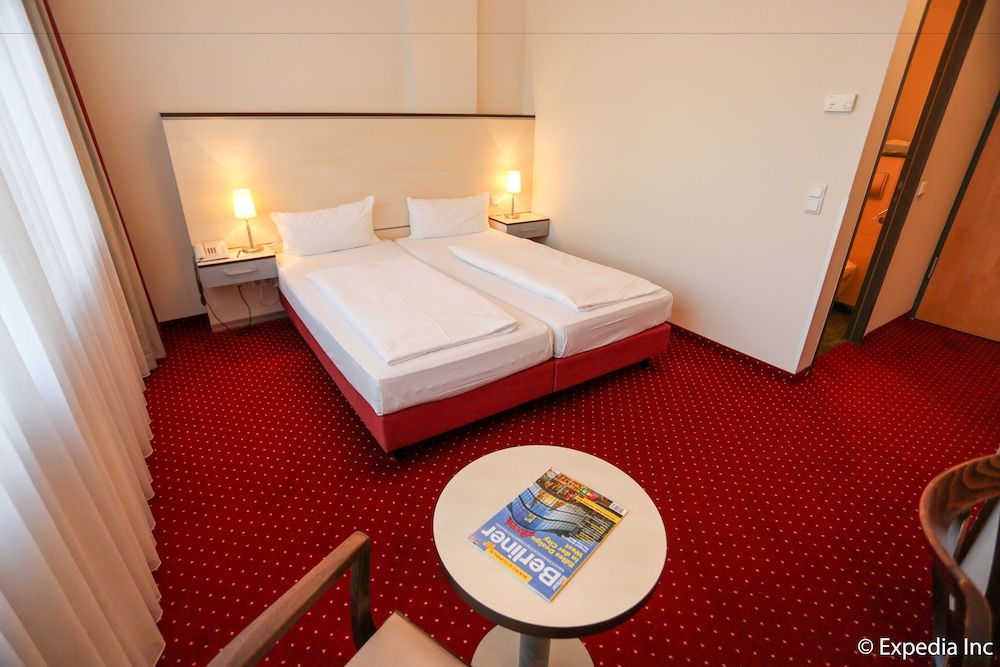 Come Inn Berlin Kurfürstendamm Standard Double Room 2