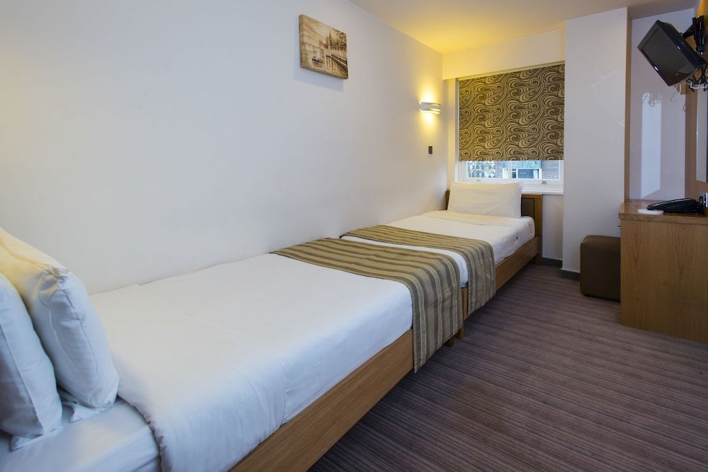 undefined Eden Plaza Kensington 8