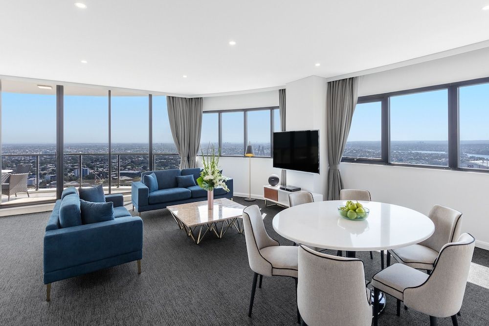 Meriton Suites Kent Street, Sydney 3 Bedroom Summit Penthouse 7