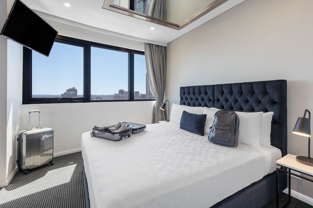 Meriton Suites Kent Street, Sydney 1 Bedroom Altitude Suite 2
