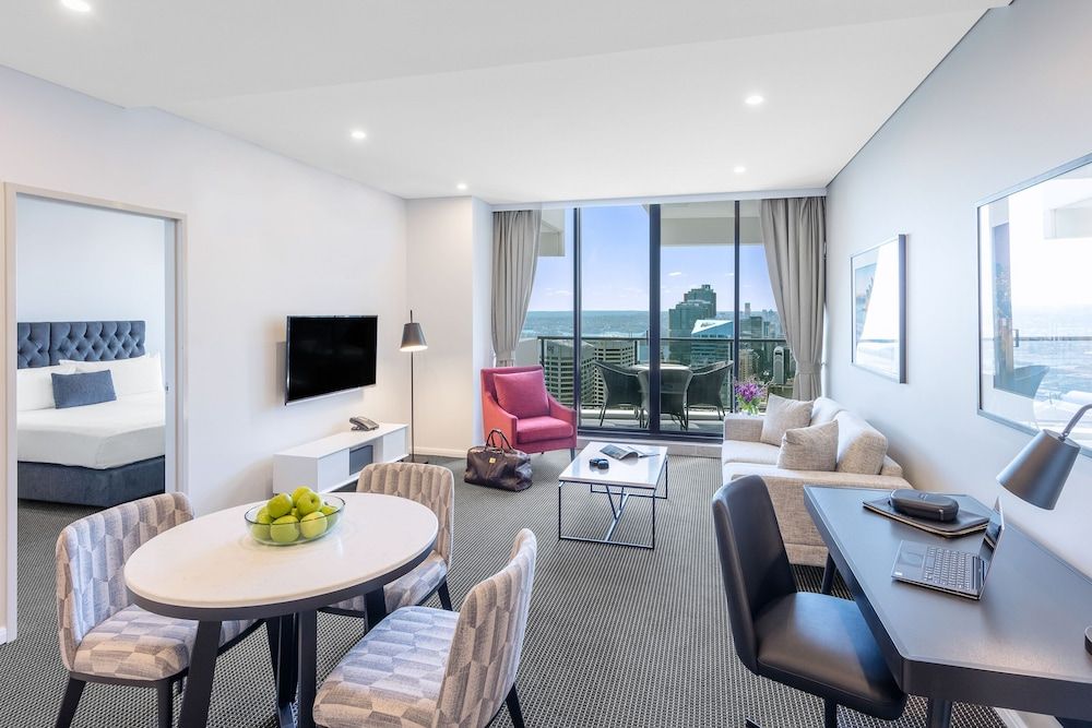 Meriton Suites Kent Street, Sydney 1 Bedroom Altitude Suite 7