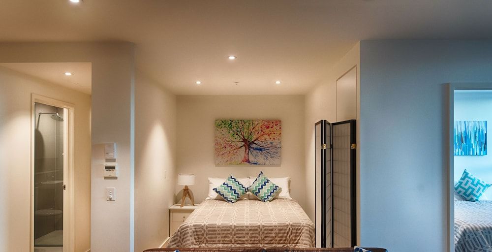 One Bedroom Apartment with Study