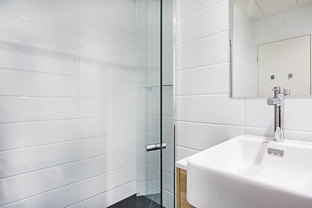 Mantra MacArthur Canberra Deluxe Suite, 2 Bedrooms 8