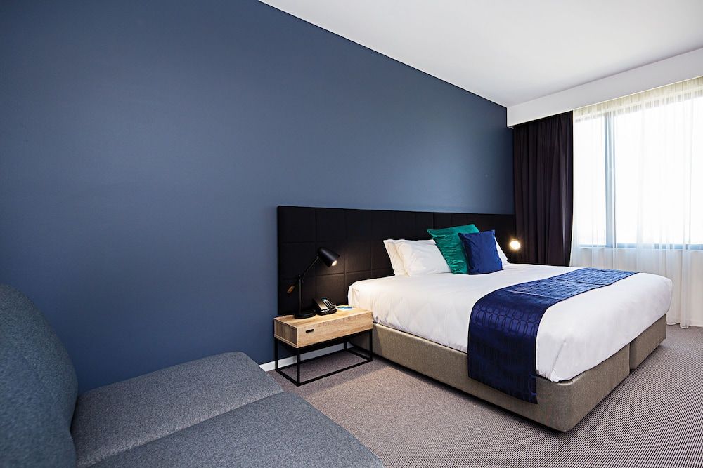 Mantra MacArthur Canberra Suite, 2 Bedrooms 3