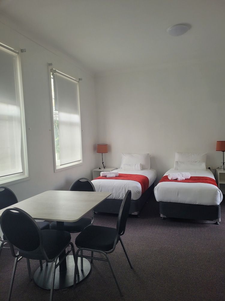 Family Room, 1 Bedroom