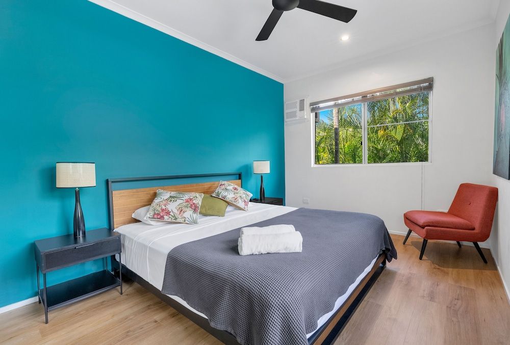 2 Bedroom Apartment with Balcony, Garden View