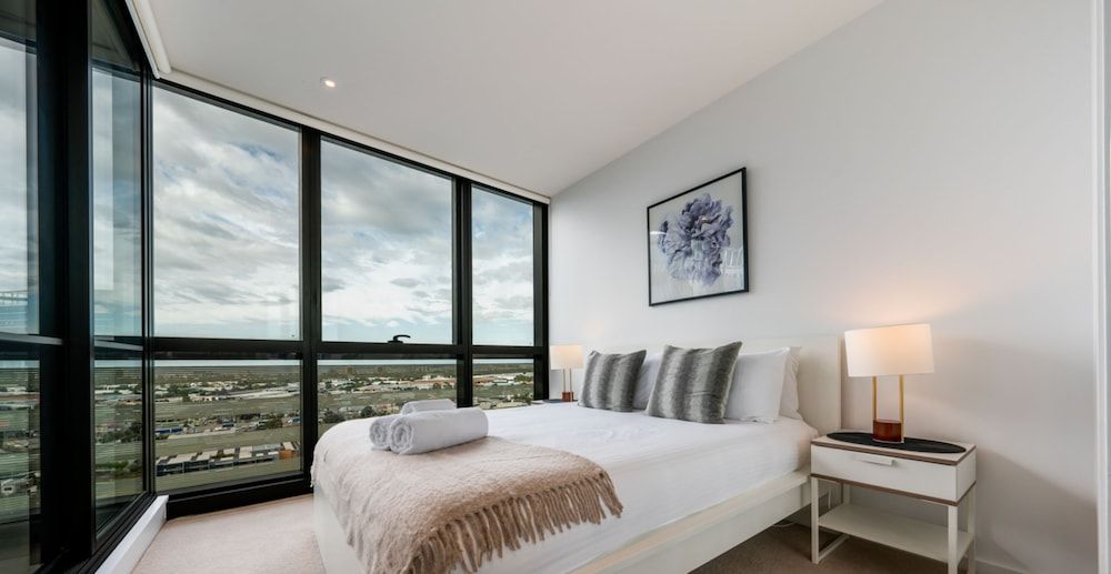 Two Bedroom Apartment with Sea Views