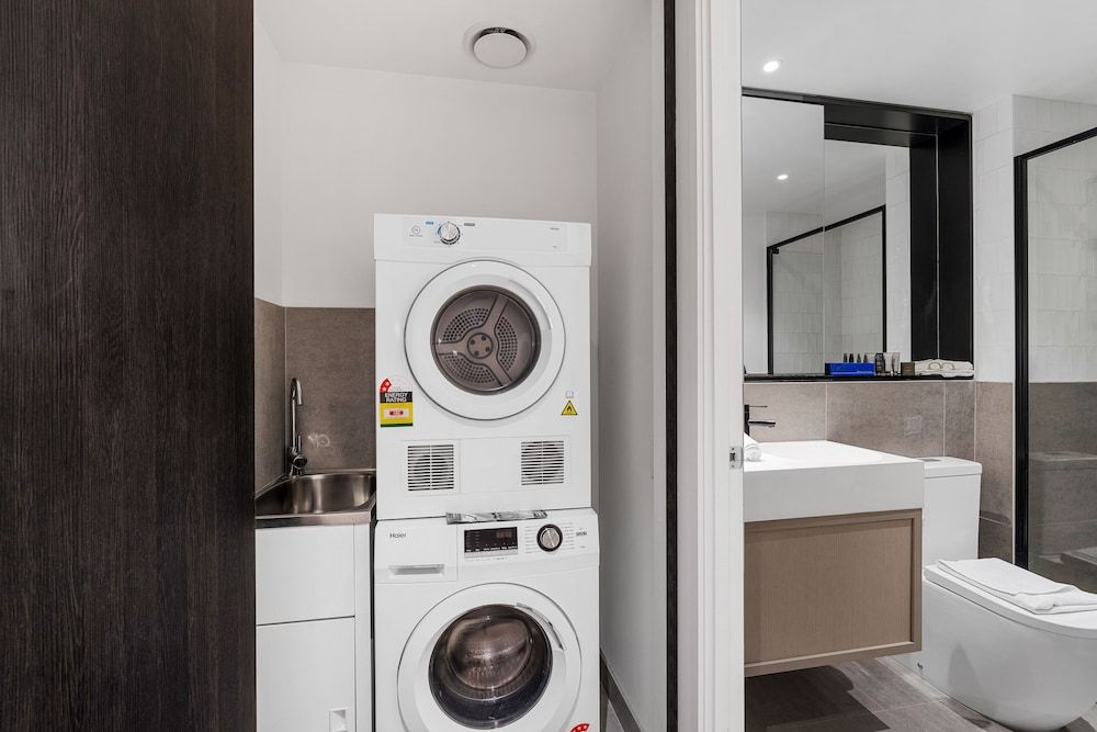 The Eminence Apartments by CLLIX One Bedroom Compact Apartment 5