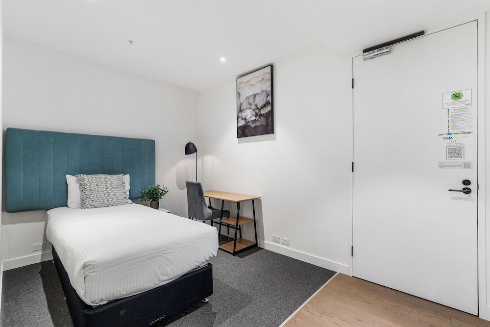 The Eminence Apartments by CLLIX One Bedroom Compact Apartment 2