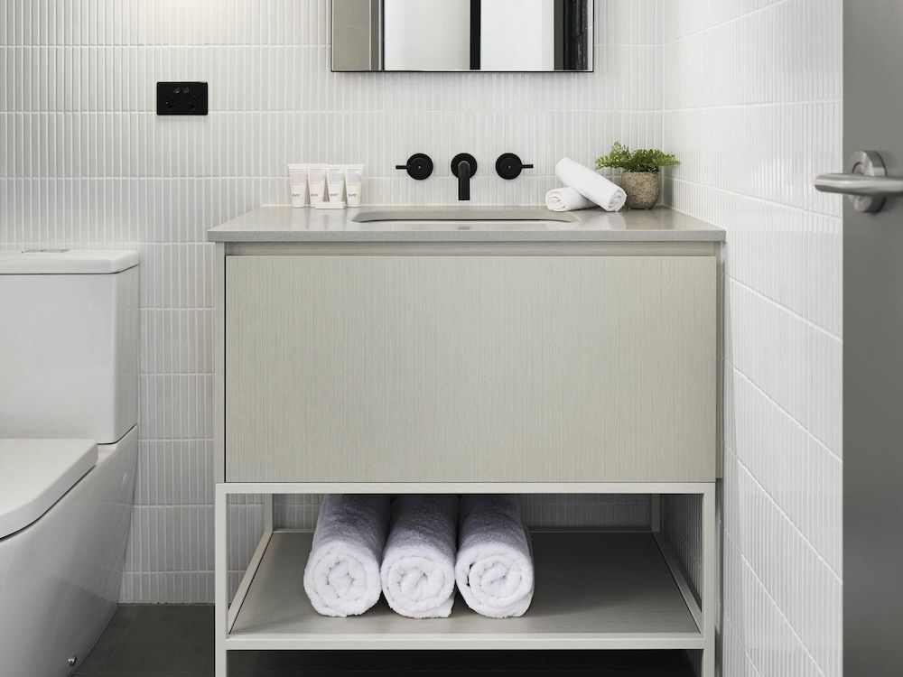 The Chen Melbourne - Art Series Chen King, Balcony 3