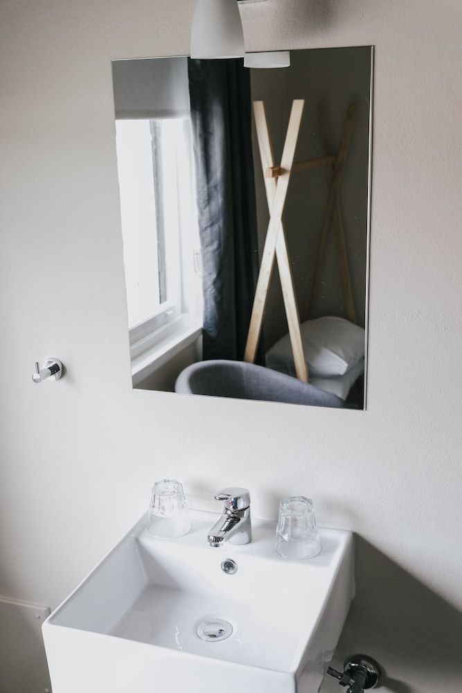 General Roberts Hotel Double Room 7