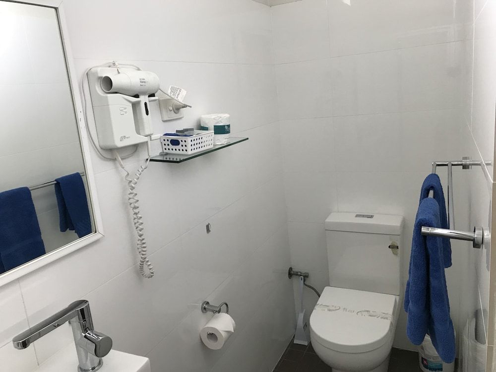 Coffs Shearwater Motel Family Room 10