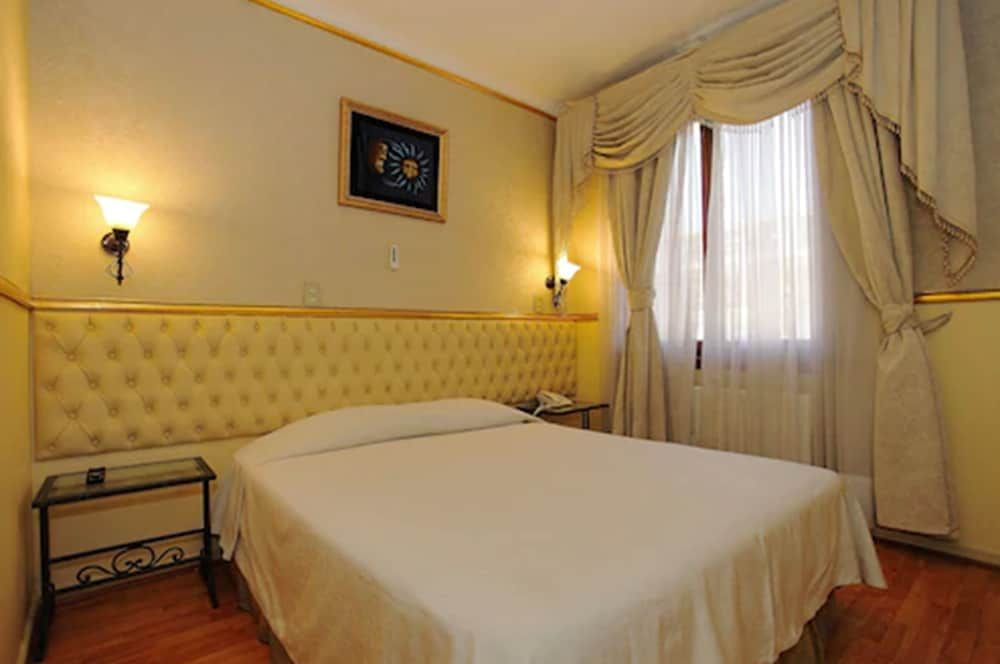 undefined Hotel España 6