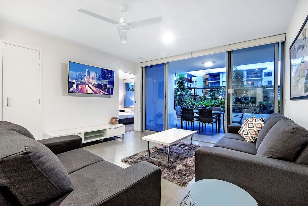 Deluxe Apartment, 3 Bedrooms, Pool Access