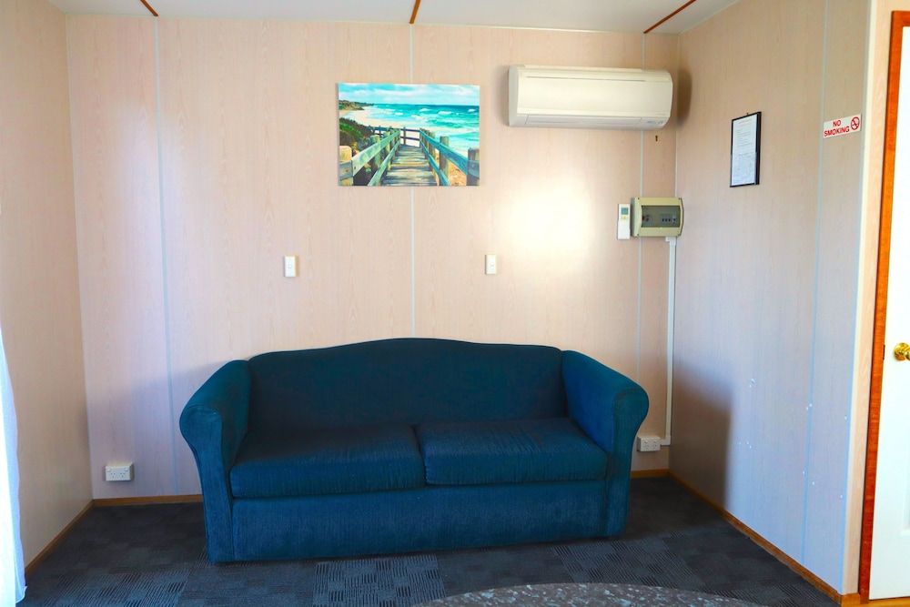 BIG4 Tassie Getaway Park Ulverstone Double Cabin 4