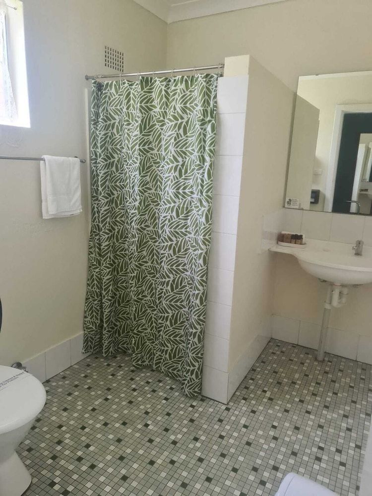 Valley View Motel Luxury Room, 1 Queen Bed 15