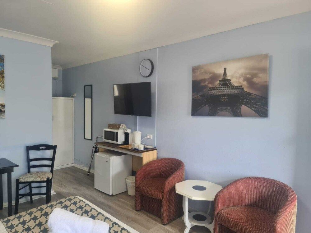 Valley View Motel Luxury Room, 1 Queen Bed 5