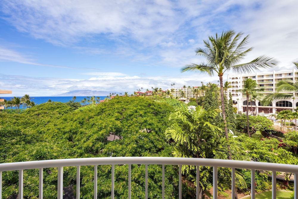 Deluxe Suite, 1 Bedroom, Ocean View, Corner (2 Double Beds)