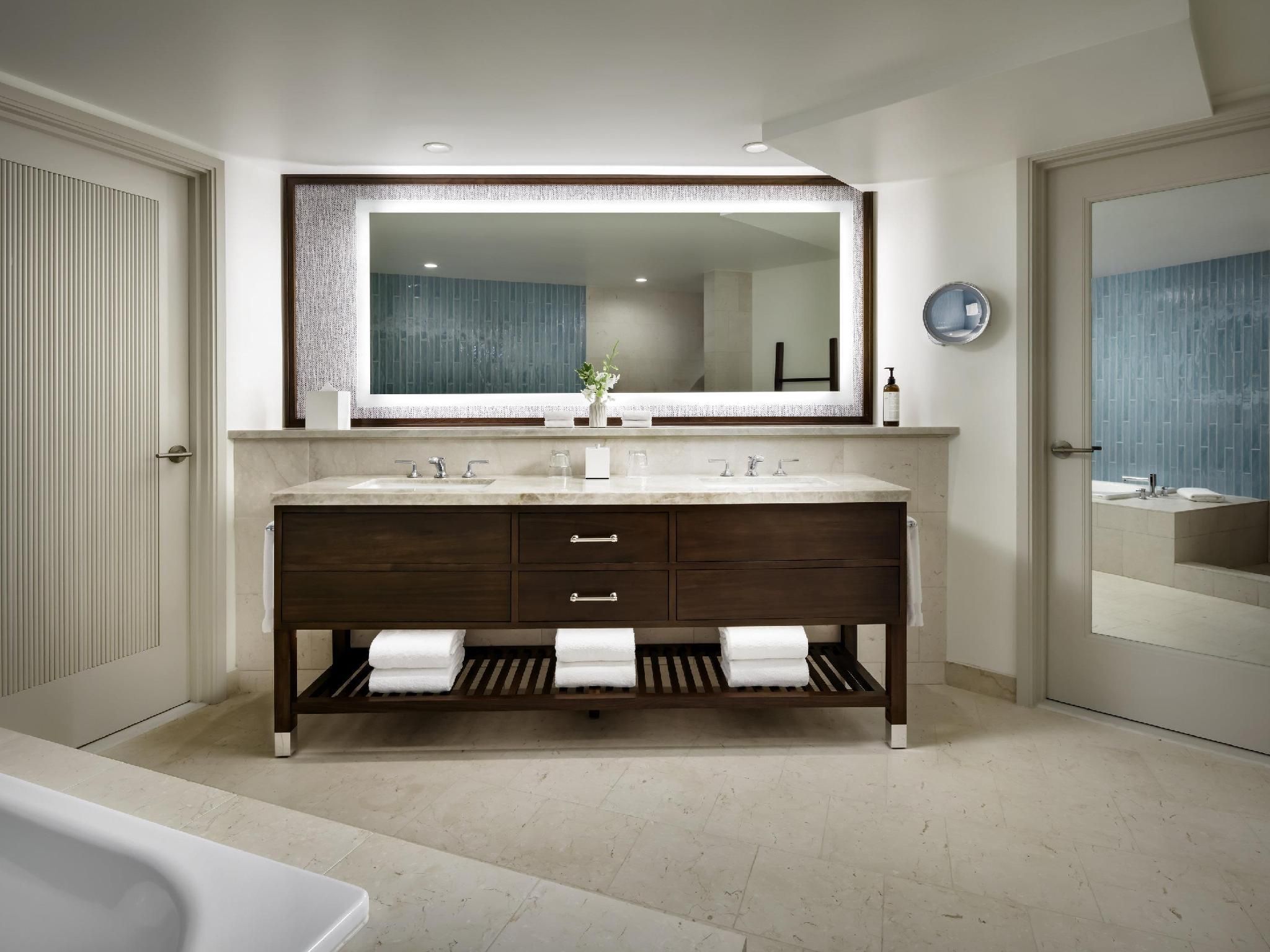 Partial Ocean View Suite