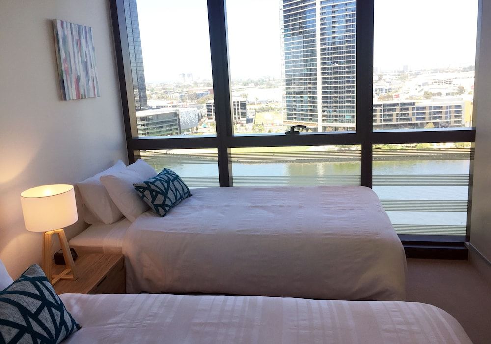 Deluxe Two Bedroom Apartment - River View