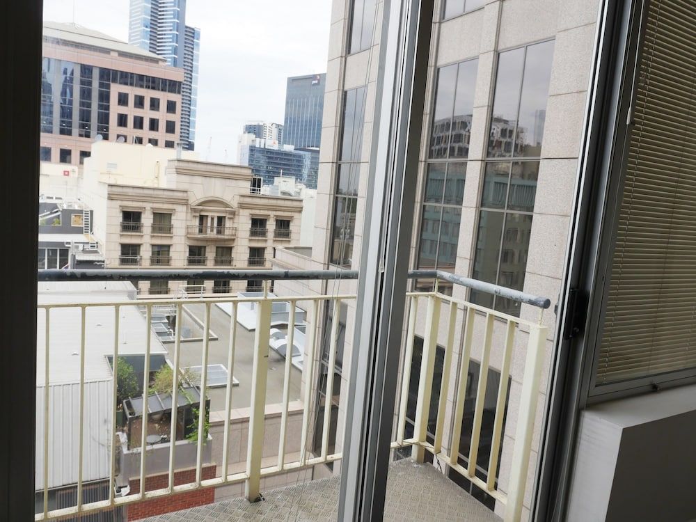 undefined Corporate Stayz at Collins 7