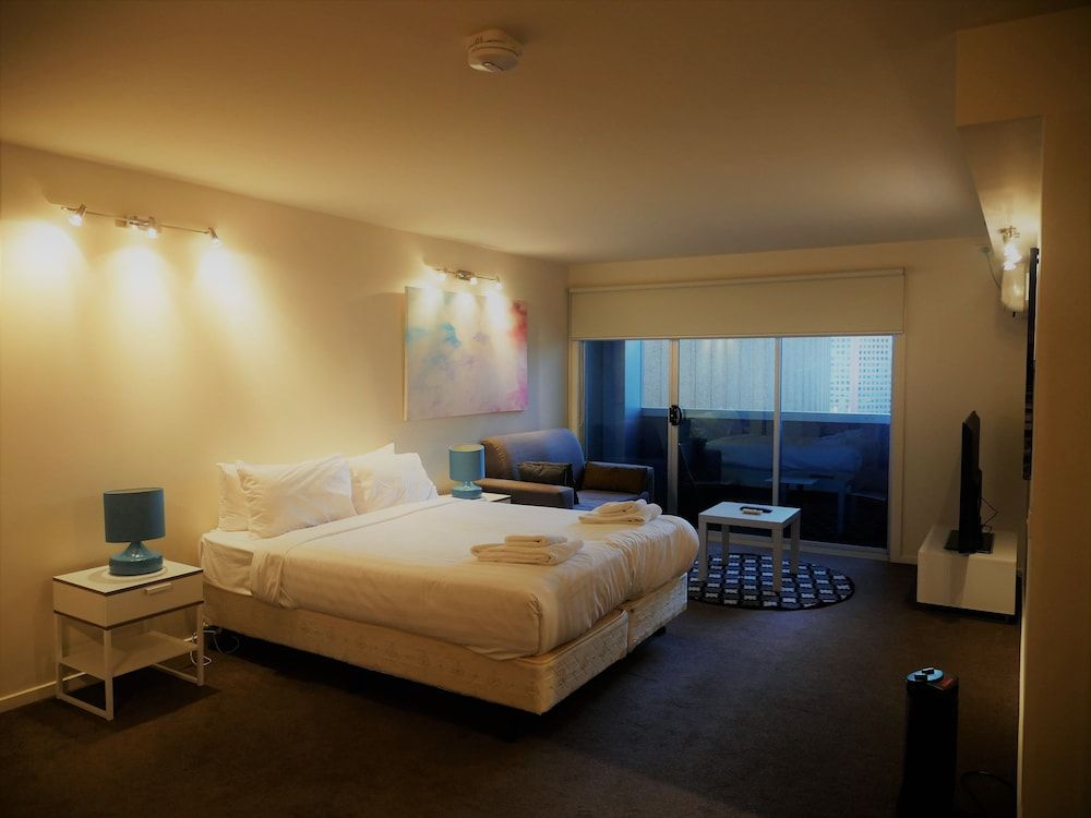 undefined Corporate Stayz at Collins 3