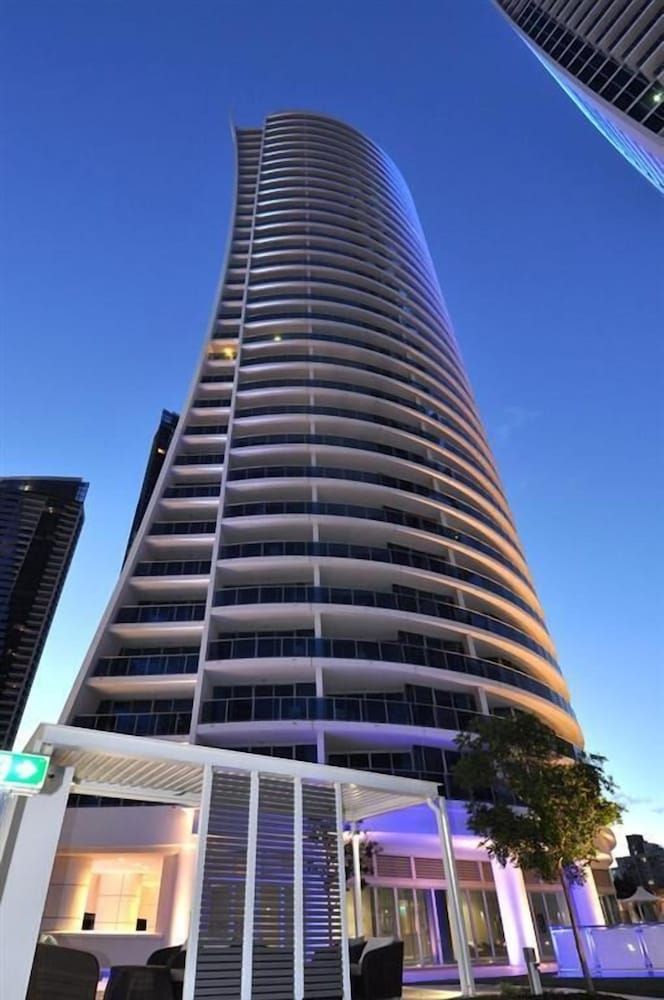 undefined Orchid Residences - HR Surfers Paradise 8