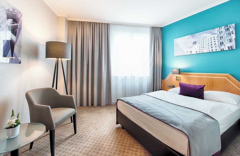 undefined Leonardo Hotel Düsseldorf City Center 7