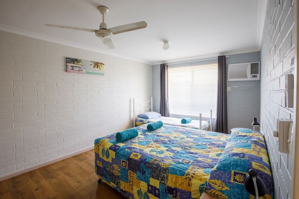 1 Bedroom Apartment (1Q,1S)