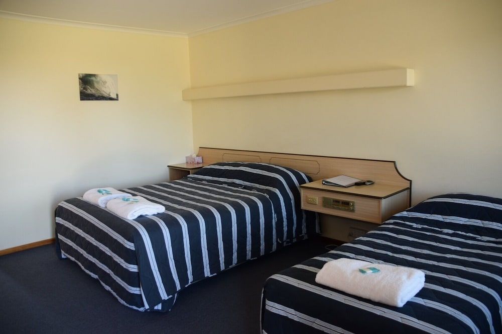 Standard Room (12)