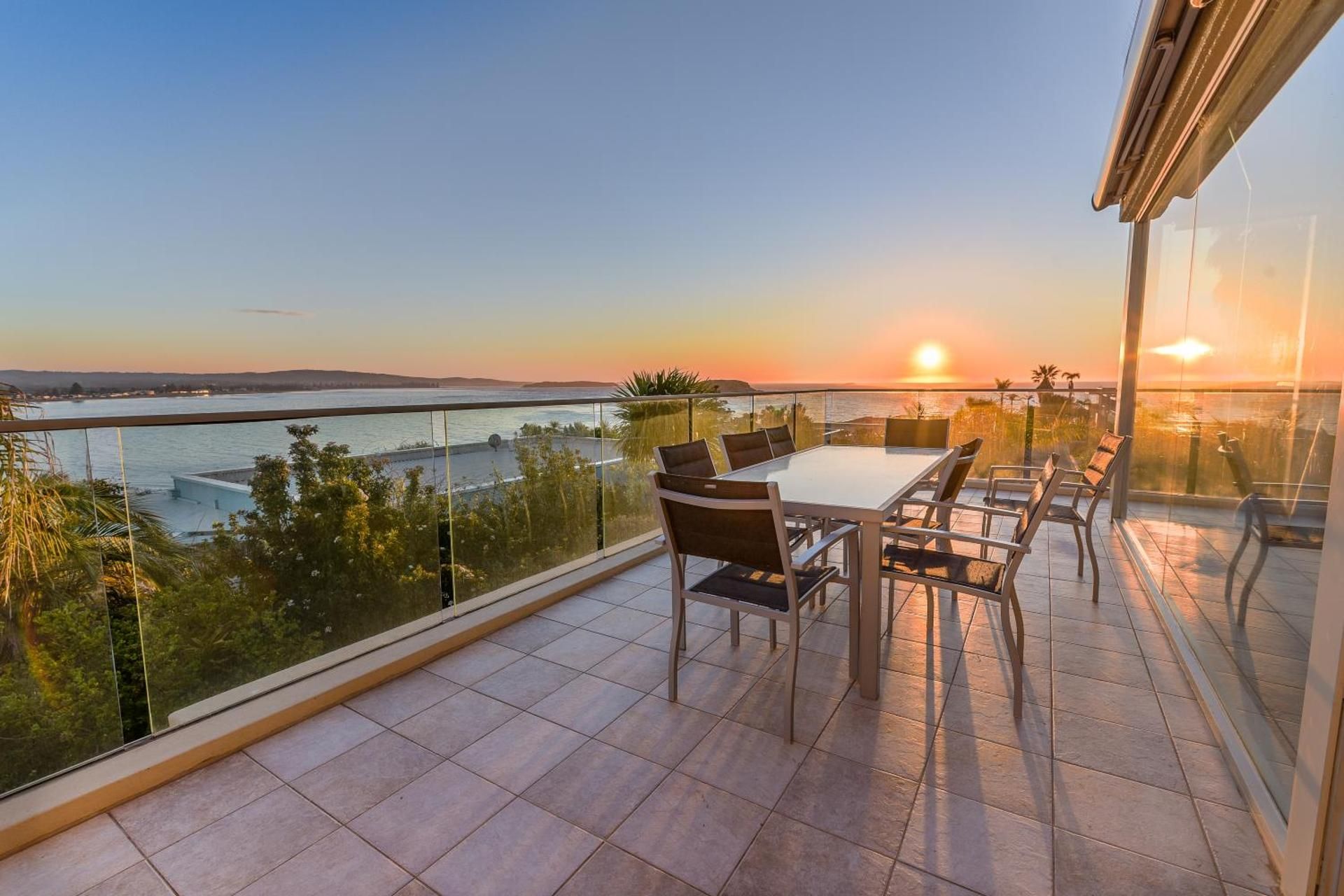 Apartment with Ocean View