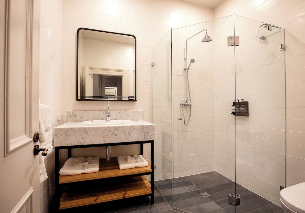 The Crafers Hotel Measday Room 2