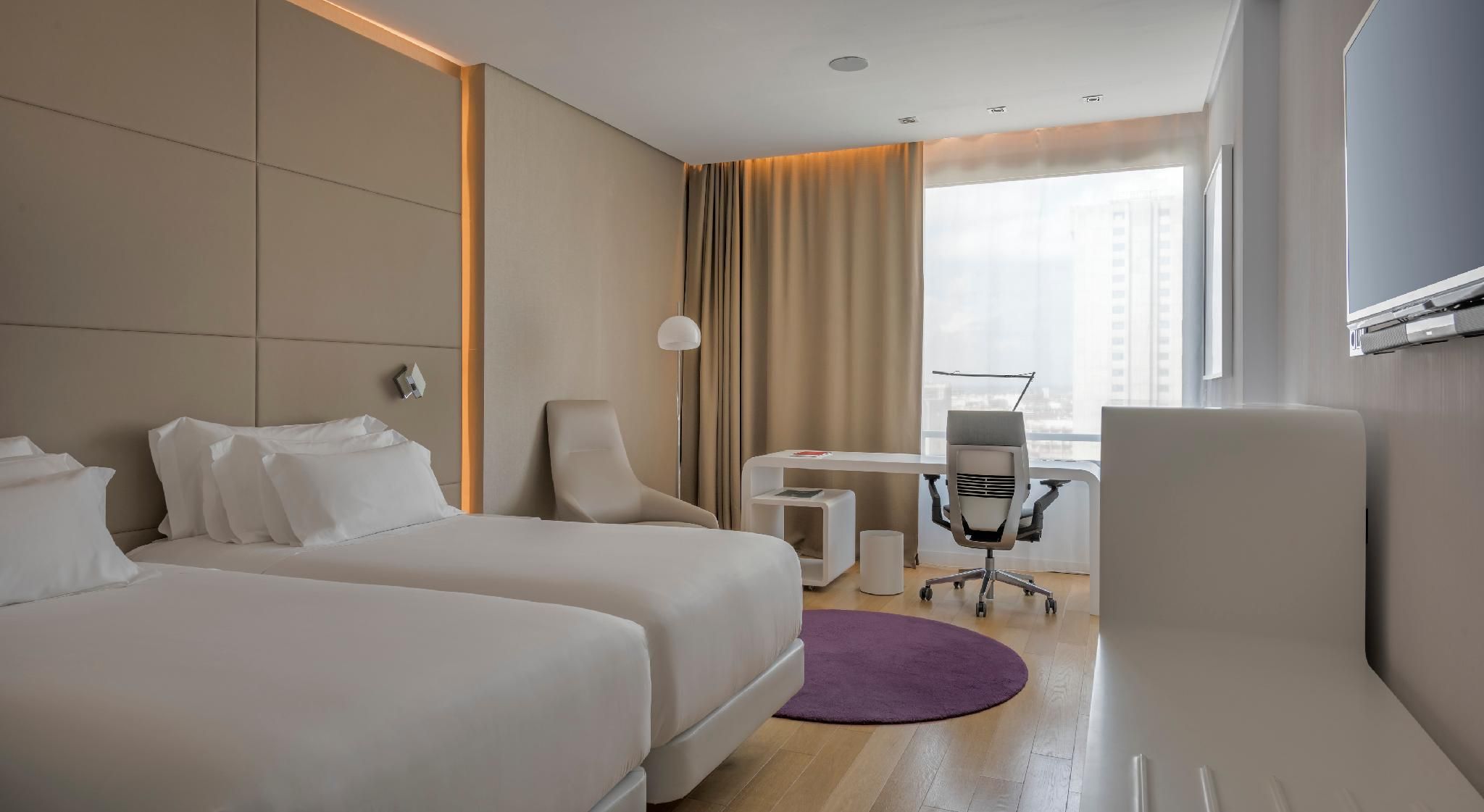 undefined NH Collection Madrid Eurobuilding 4