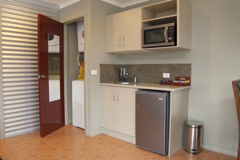 Bairnsdale Motel Executive Studio, Jetted Tub (Studio Spa King Executive) 3