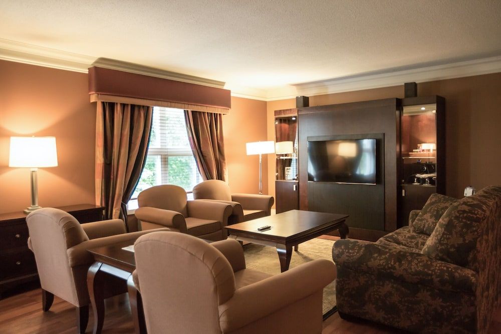 Hotel Le Bonne Entente Classic Queen Suite Plus, 1 Queen Bed 4