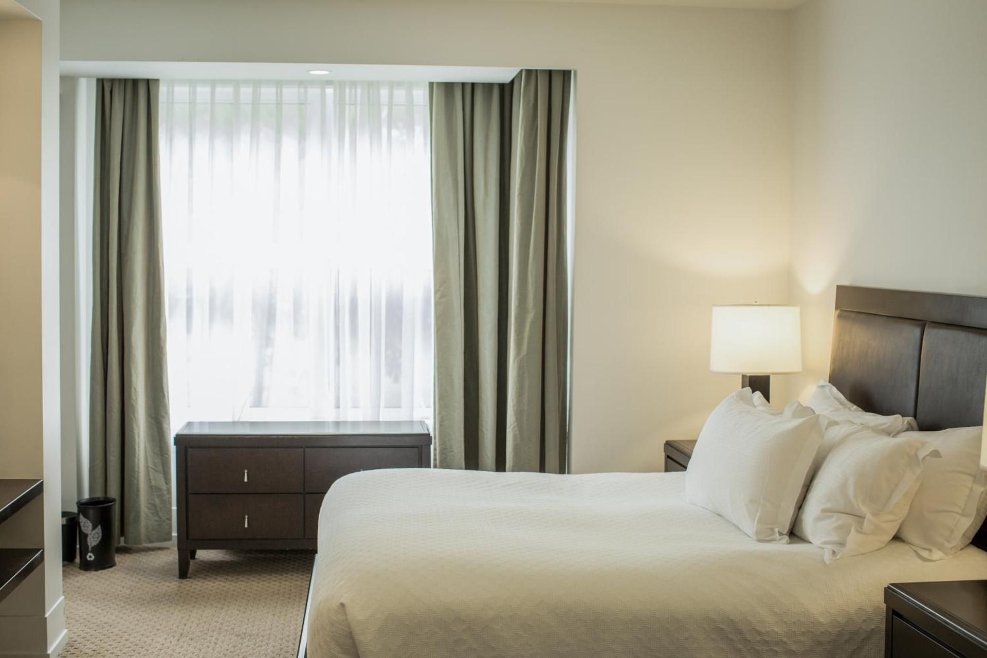 Urbania suite 1 King Accessible (accs au salon VIP)