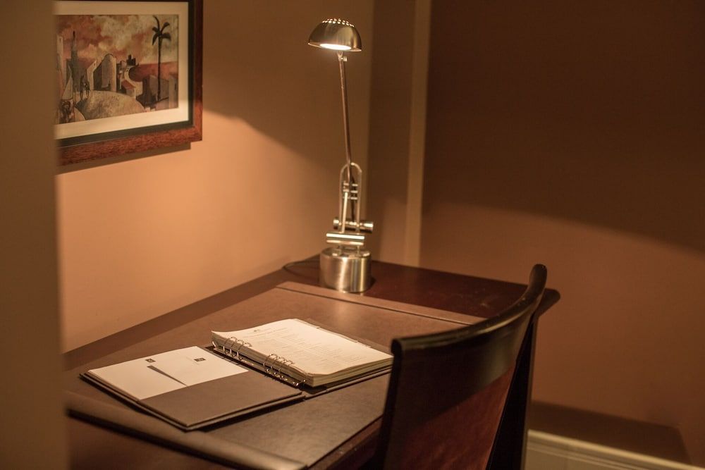 Hotel Le Bonne Entente Classic Queen Suite Plus, 1 Queen Bed 5