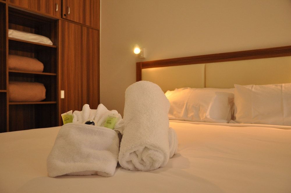 King Room (Hidden bunk bed available on request)