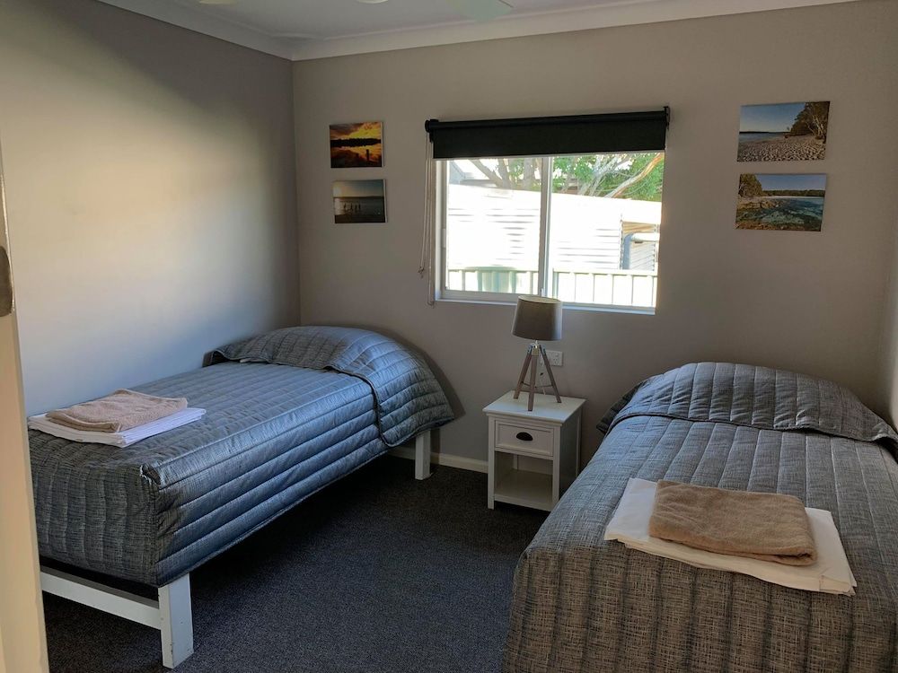 Comfort Apartment, 2 Bedrooms, River View (Unit 5)