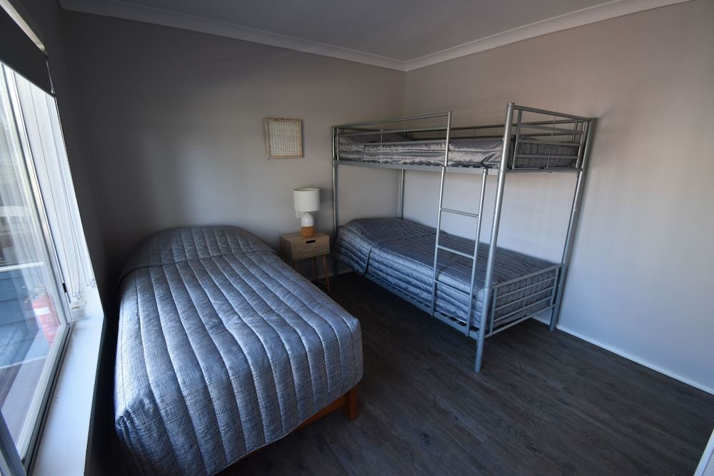 Comfort Apartment, 2 Bedrooms, River View (Unit 1)