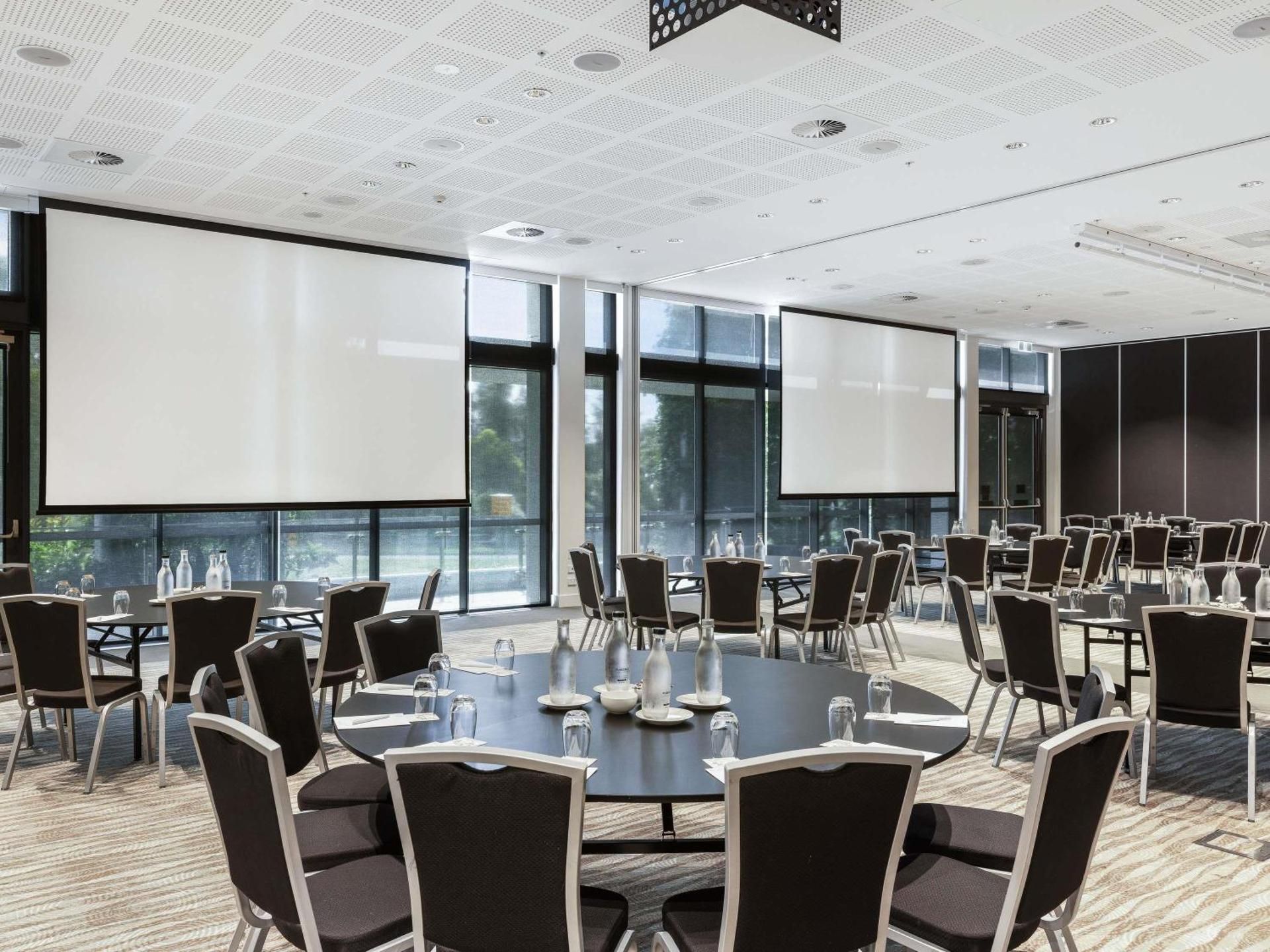 meeting room / ballrooms