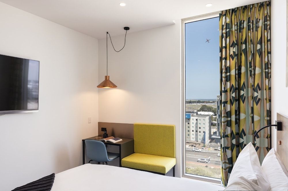 Citadines Connect Sydney Airport Premium Room (Economy) 8