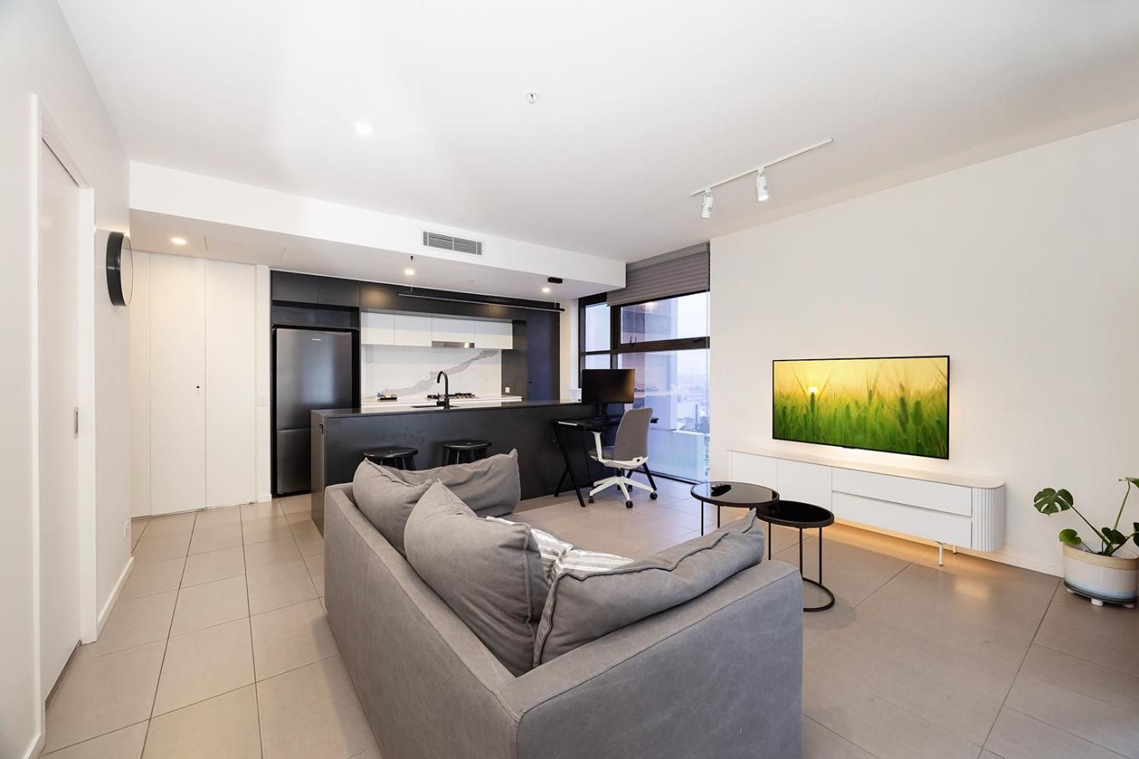 1-Bedroom Apartment with View and Balcony