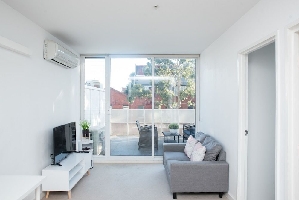 undefined Frangipanistays at 589E