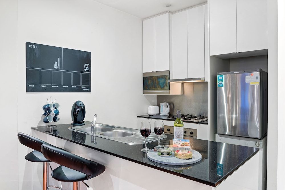 undefined Sanctuary Apartments - Collins St CBD 7