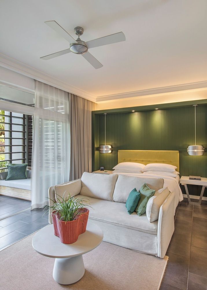 Long Beach Mauritius Junior Suite