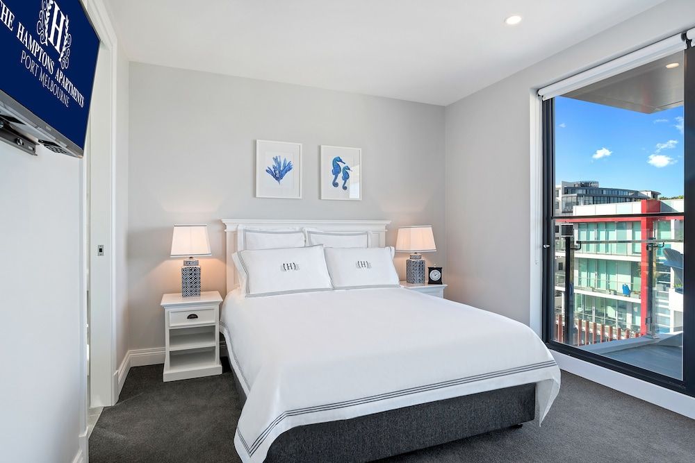 The Hamptons Apartments - Port Melbourne 2 Bedroom Premier 3