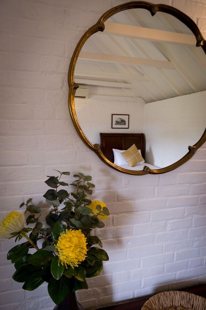 The Barracks Tocal The Barracks, Hover suite 5