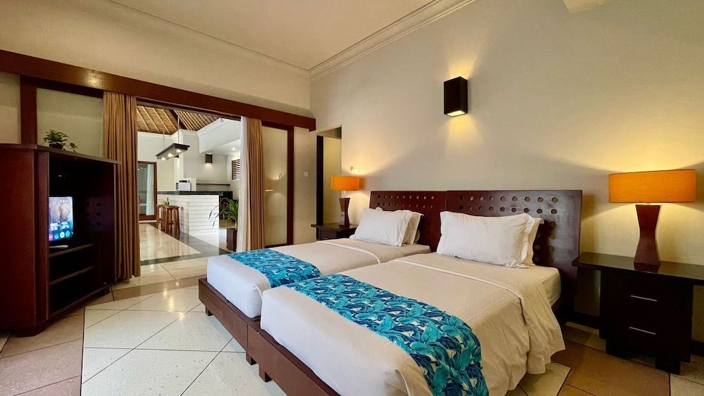 Villa 4 Bed Room Private Pool and Garden